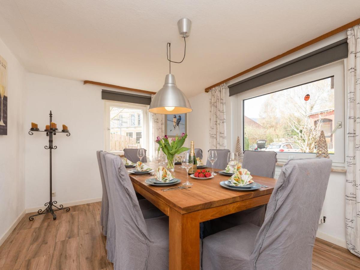 Modern Holiday Home Near River In Amelgatzen Emmerthal Экстерьер фото