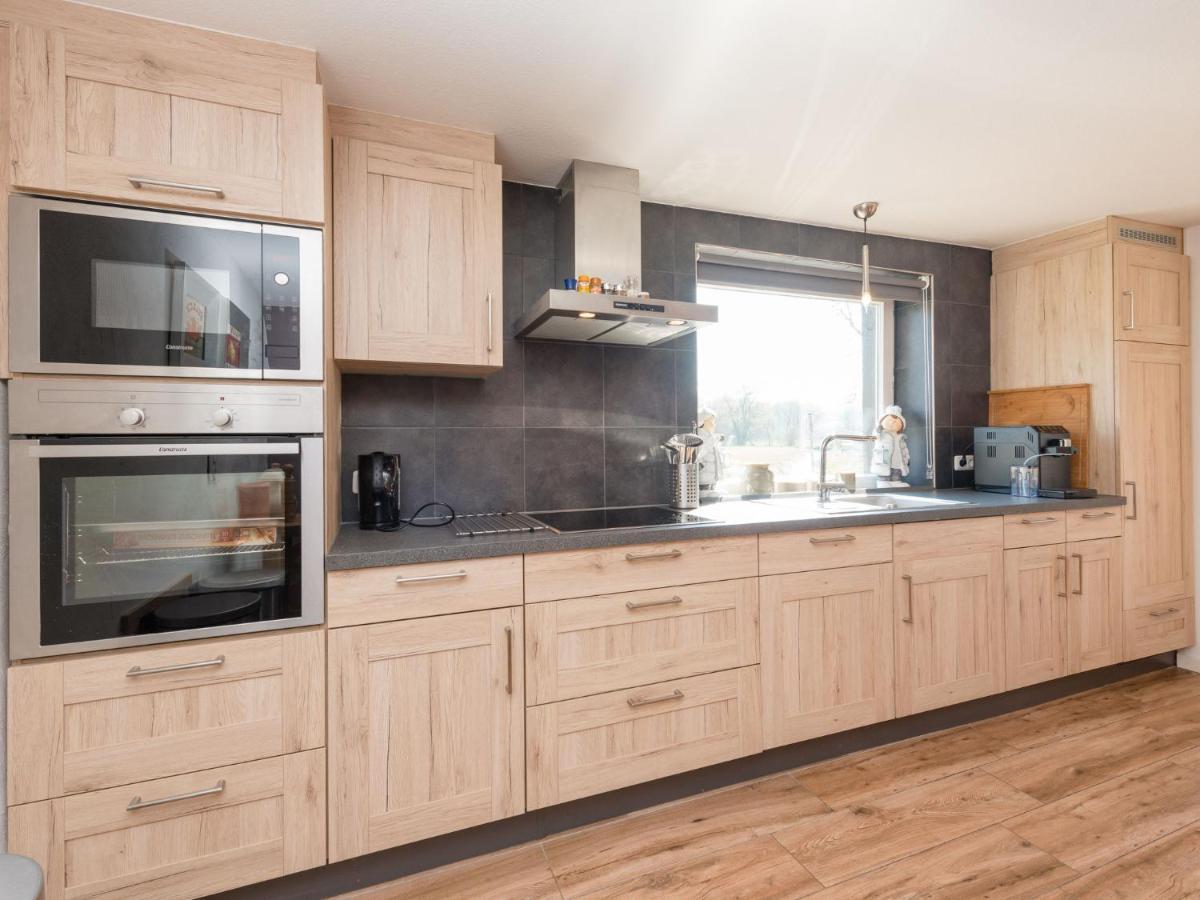 Modern Holiday Home Near River In Amelgatzen Emmerthal Экстерьер фото
